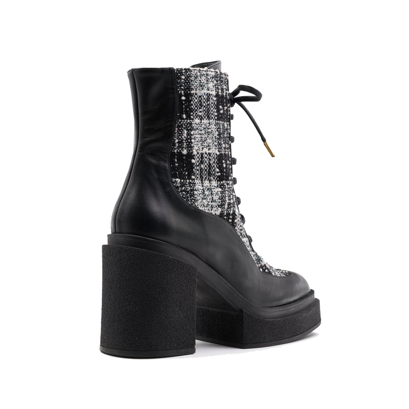 LOLA&LO chic-military boot made in a combination of check fabric and calf leather